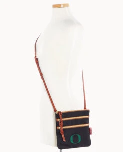 Collegiate University Of Oregon N S Triple Zip W ID Holder OREGON -Dooney & Bourke B0298G INBLPATNORE0 ALT4