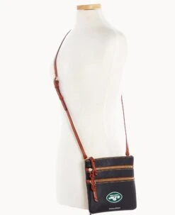 NFL Jets Triple Zip Crossbody JETS 16 NFL Jets Triple Zip Crossbody JETS -Dooney & Bourke B0298H AWBLPATNJETS ALT4 1