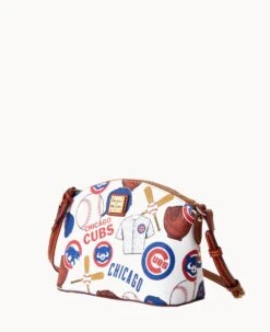 MLB Cubs Suki Crossbody CUBS 18 MLB Cubs Suki Crossbody CUBS -Dooney & Bourke B1696G QUMWPATNCUBS ALT1 1