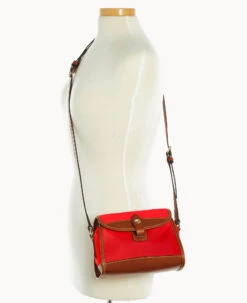 Wayfarer Flap Crossbody Red -Dooney & Bourke B1743G WWRDLSKR ALT4