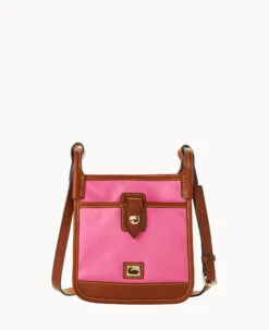 Wayfarer Letter Carrier Black 35 Wayfarer Letter Carrier Black -Dooney & Bourke B1747G WWPKLSKR