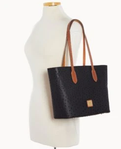 Ostrich Tote Black -Dooney & Bourke B2320G OTBLPAKR ALT4 1