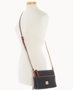 Pebble Grain Katie Crossbody Black 29 Pebble Grain Katie Crossbody Black -Dooney & Bourke B2340G AWBLPATN ALT4 1