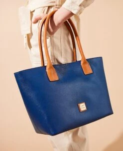 Saffiano Small Russel Amber -Dooney & Bourke B3SAF0567 ILD lifestyle 1