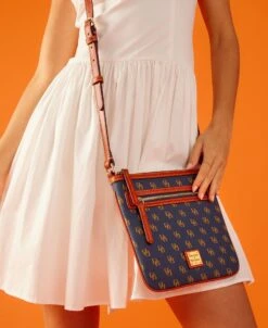 Gretta Letter Carrier Bordeaux 20 Gretta Letter Carrier Bordeaux -Dooney & Bourke BGRET2722 ILD lifestyle 1