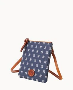 MLB Yankees Small North South Top Zip Crossbody Yankees 14 MLB Yankees Small North South Top Zip Crossbody Yankees -Dooney & Bourke BL370G MJNVPATNYANK ALT1 1
