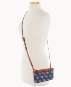 NFL Titans Large Slim Crossbody Titans 12 NFL Titans Large Slim Crossbody Titans -Dooney & Bourke BL373G NJNVPATNTTNS ALT4