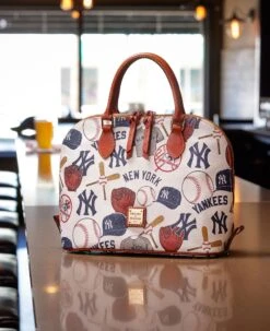 MLB Yankees Zip Zip Satchel YANKEES 18 MLB Yankees Zip Zip Satchel YANKEES -Dooney & Bourke BNGYK2343 ILD lifestyle 1