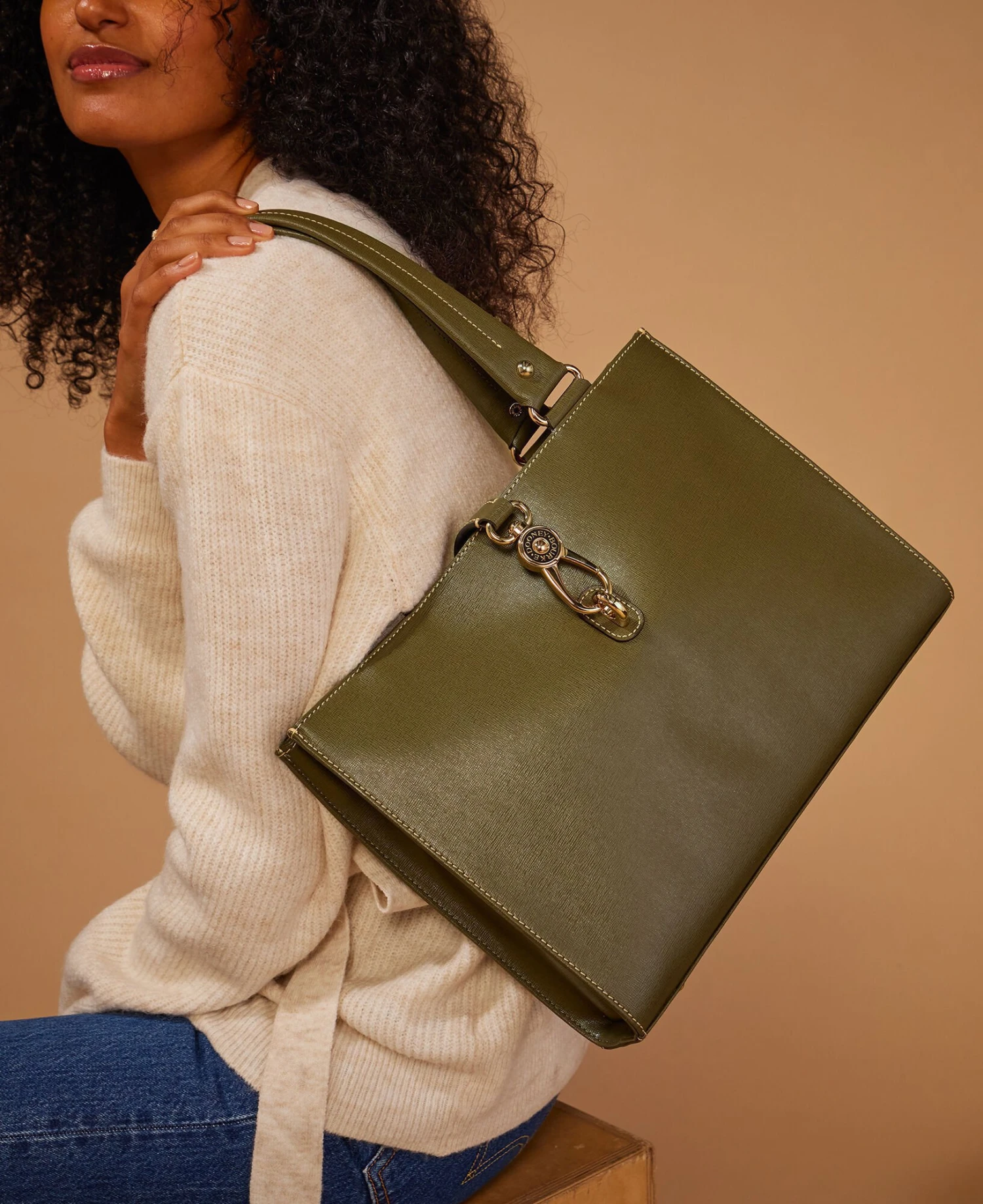 Saffiano Medium Logo Lock Tote Cranberry 7 Saffiano Medium Logo Lock Tote Cranberry - Image 7