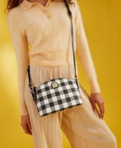 Tucker Suki Crossbody Black -Dooney & Bourke BTUCK1696 ILD lifestyle 1