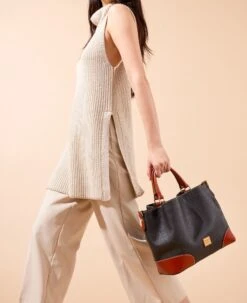 Pebble Grain Brenna Caramel -Dooney & Bourke R036C ILD lifestyle 1