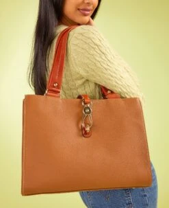 Pebble Grain Medium Logo Lock Tote Olive -Dooney & Bourke R0787 ILD lifestyle 1