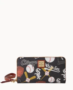MLB White Sox Large Zip Around Wristlet WHITE SOX -Dooney & Bourke W0126G QUBLPATNWHSX