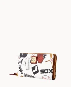MLB White Sox Large Zip Around Wristlet WHITE SOX -Dooney & Bourke W0126G QUMWPATNWHSX ALT1 1