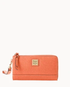 Saffiano Folded Zip Wristlet Black 34 Saffiano Folded Zip Wristlet Black -Dooney & Bourke W0177G SICRSICR