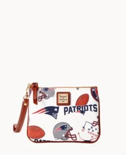NFL Patriots Stadium Wristlet PATRIOTS -Dooney & Bourke W0279G QWMWPATNPATR 2