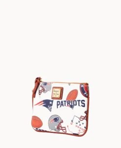 NFL Patriots Stadium Wristlet PATRIOTS -Dooney & Bourke W0279G QWMWPATNPATR ALT1 1