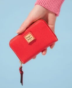 Saffiano Large Zip Around Credit Card Case Black -Dooney & Bourke WSAFF0322 ILD lifestyle 1